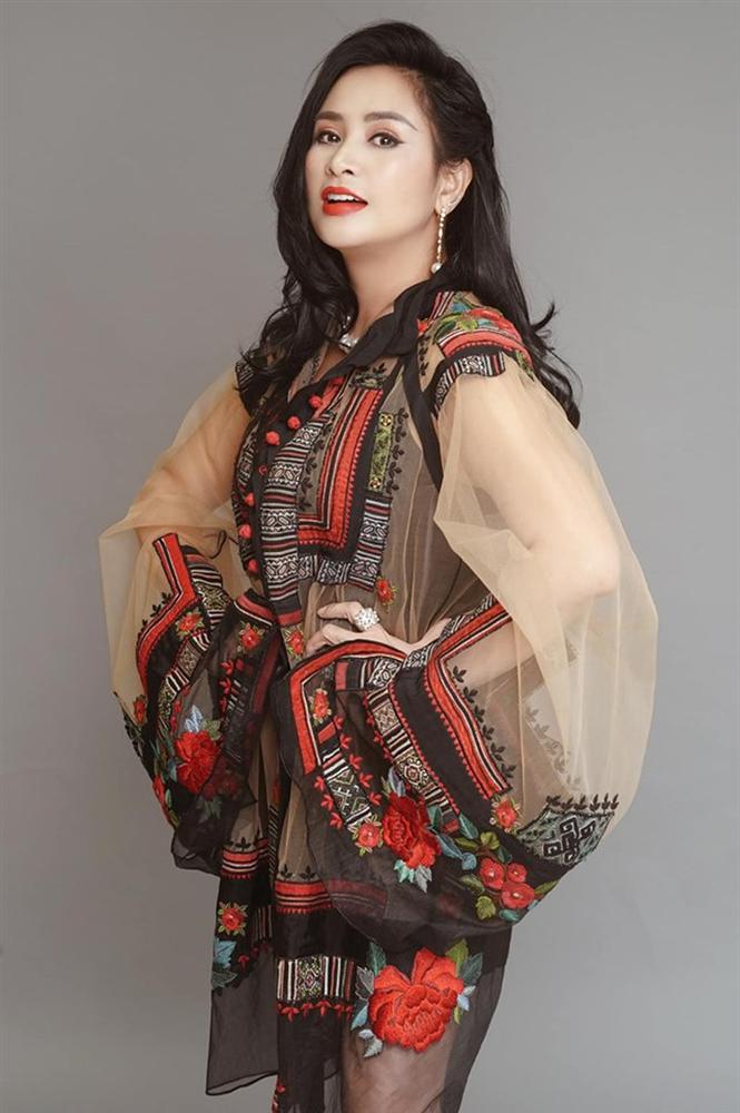 Thanh Lam ở độ tuổi 50: Ở đây có một người đàn bà đang yêu và được yêu-2