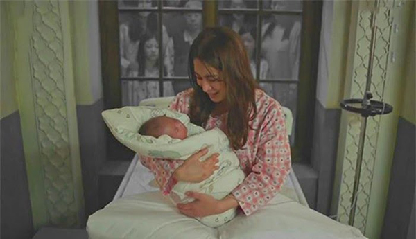 Lên thăm con gái đẻ, mẹ tôi bị thông gia cấm lại gần cháu ngoại vì lý do ngớ ngẩn-1