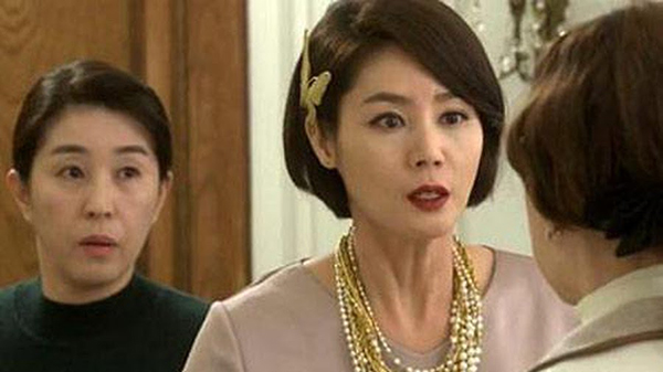 Lên thăm con gái đẻ, mẹ tôi bị thông gia cấm lại gần cháu ngoại vì lý do ngớ ngẩn-2