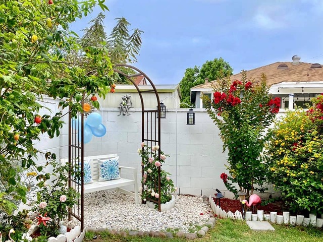 Khu vườn rộng 300 m2 của mẹ Việt ở Mỹ khiến bao người mê mẩn-6