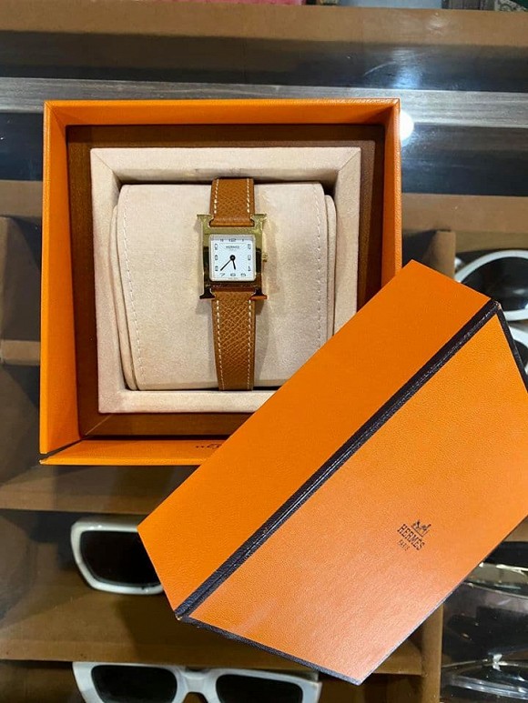 Tủ đồ quá chật, Hoa hậu Kỳ Duyên lại tiếp tục thanh lý loạt đồ hiệu-10