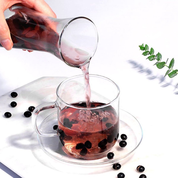 Hè đến chị em nô nức làm trà đậu đen uống nhưng 90% không biết rằng chúng ta nên thêm 1 thứ này vào-1