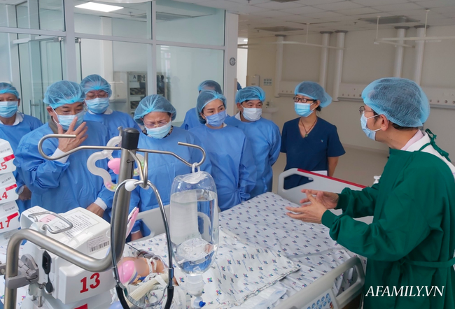 Bác sĩ kể lại khoảnh khắc ghi nhớ suốt cuộc đời trong ca mổ 2 bé song sinh Trúc Nhi - Diệu Nhi-10