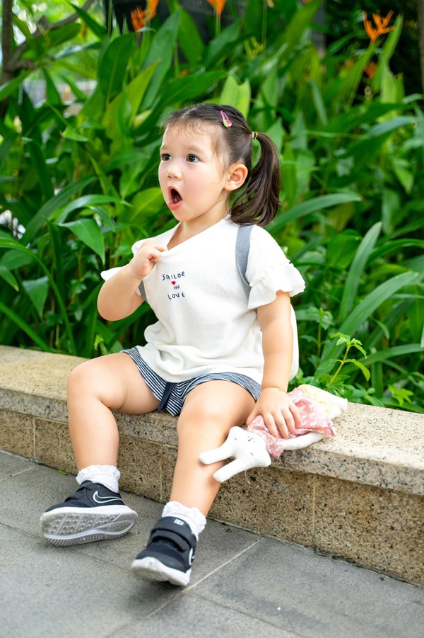 Con gái tròn 2 tuổi, siêu mẫu Hà Anh băn khoăn không biết nên cho con đi học chưa vì lý do siêu đáng yêu-5