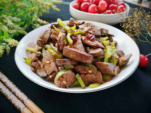 Gan gà xào cay - Món ăn không chỉ hạt dẻ mà còn bổ máu hơn cả thịt bò-1