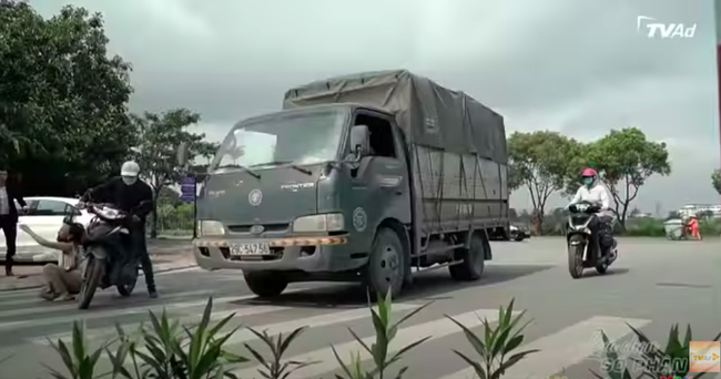 Lựa chọn số phận: Phương Oanh bị ám sát trước mặt người yêu soái ca, phải đưa đi cấp cứu-2