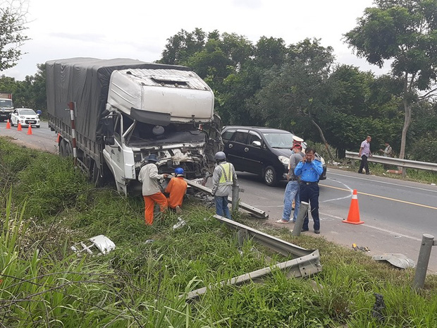 Lời kể vụ tai nạn thảm khốc 8 người tử vong ở Bình Thuận: Nhiều nạn nhân nằm bất động, cảnh tượng rất đau lòng”-3