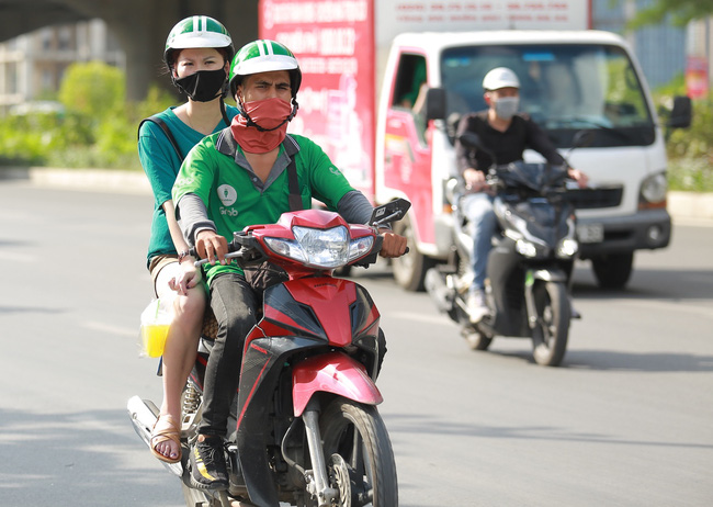 Trải lòng của tài xế công nghệ sau vụ đồng nghiệp bị cướp đâm 6 nhát: Biết chạy đêm nguy hiểm nhưng vì hoàn cảnh, nhiều lúc nghĩ tính mạng mình giản đơn-3
