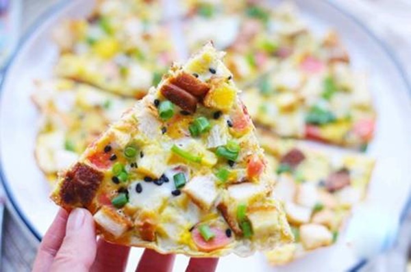 Thừa 2 lát bánh mì, vợ nhanh tay làm pizza chỉ 5 phút là có ngay món ăn sáng-4