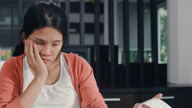 Nhà bố mẹ cách 5km nhưng chồng thách thức về rồi thì ở luôn đấy đi, vợ liền hành động bất ngờ khiến chồng vội vàng quay xe-2