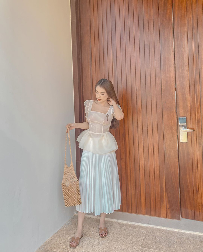 Các mỹ nhân Việt có loạt cách diện chân váy siêu xinh, bạn áp dụng thì sẽ đẹp mọi lúc mọi nơi-8