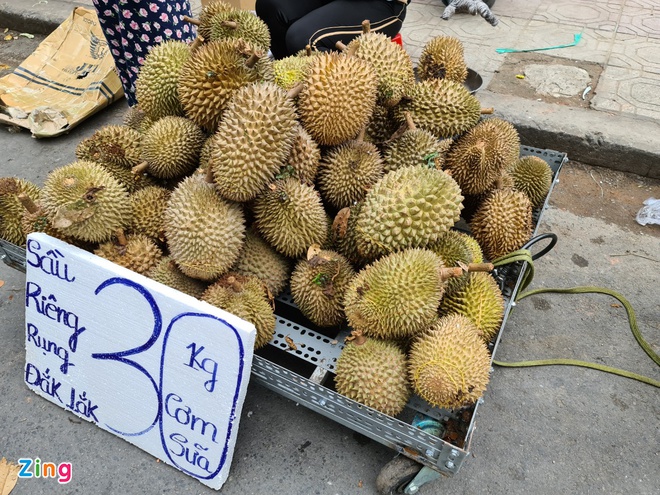 Sầu riêng giá rẻ chưa từng có-1