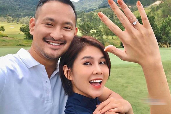Sau nhẫn kim cương to đùng, MC Thu Hoài thả tiếp khoảnh khắc với bồ CEO làm dân tình cứ hỏi Ảnh cưới à chị?-5