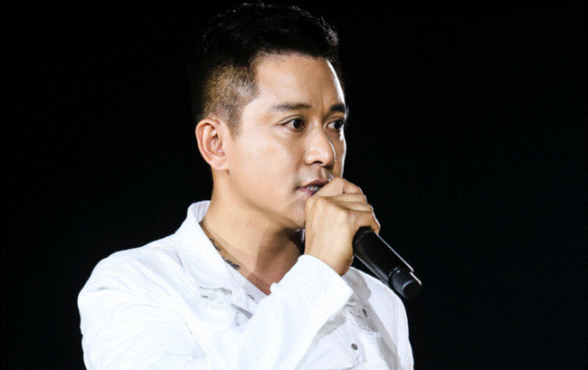 Trước khi tuyên bố giải nghệ, Tuấn Hưng từng nhiều lần được khen là ông chồng, ông bố quốc dân vì những hành động chăm con cực khéo-1