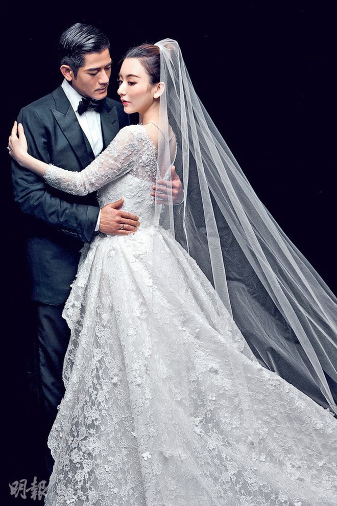 Vợ người mẫu nóng bỏng, kém 22 tuổi được Thiên vương Hong Kong chiều như bà hoàng là ai?-5