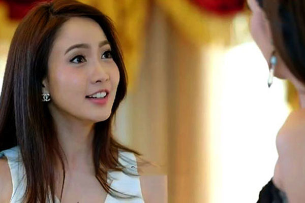 Màn rước dâu hiếm có: Mẹ chồng dắt tay con dâu đi thẳng sang nhà hàng xóm đối diện song lại khiến dân mạng vô cùng thèm muốn-5