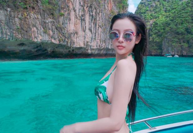 Huyền Baby quyết không vụt mất độ hot vào tay các cháu 2k khi khoe ngay chiếc dáng không mỡ thừa với bikini-2