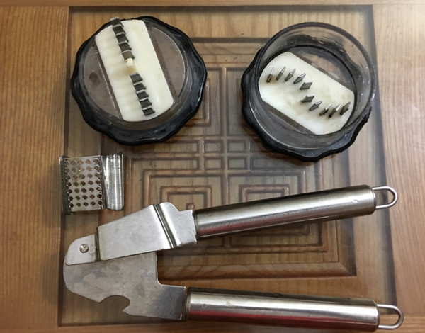 Dụng cụ xay, nghiền tỏi ớt thần thánh giá siêu rẻ: Mất tiền còn rước thêm cục tức-4