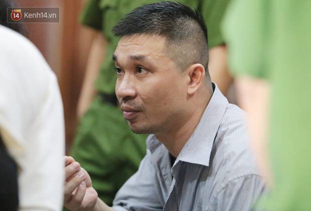 ẢNH: Nữ bị cáo duy nhất bị đề nghị án tử hình bật khóc nức nở, ông trùm ma túy Văn Kính Dương tươi cười rời tòa-5