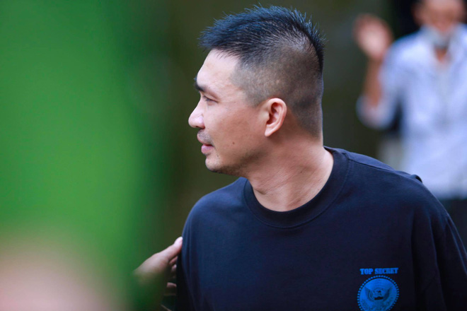 Hot girl Ngọc Miu nước mắt lưng tròng ngồi trong xe bít bùng sau khi bị đề nghị 16 năm tù-3