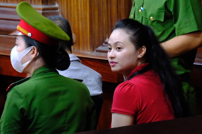 Diễn biến bất ngờ phiên xét xử trùm ma túy Văn Kính Dương và hot girl Ngọc Miu: Luật sư phản bác gay gắt, yêu cầu VKS trả hồ sơ điều tra lại-8
