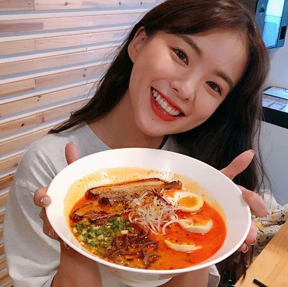 Nhịn đói đi ngủ không hề giúp bạn giảm cân mà trái lại còn gây tăng cân trầm trọng đi kèm với 4 vấn đề sức khỏe nguy hiểm này-2