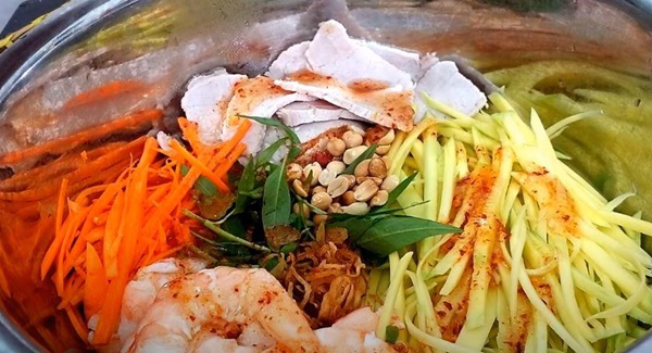 Tôi thường làm gỏi xoài tôm thịt vô cùng đơn giản lại ngon, không ngán-6
