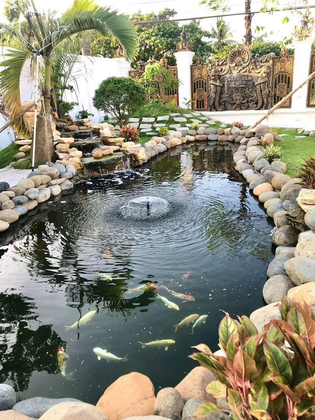 Khoe biệt phủ rộng 2000m2 ở miền Tây, nữ sinh ngần ngại khi bị gán mác con nhà giàu-2