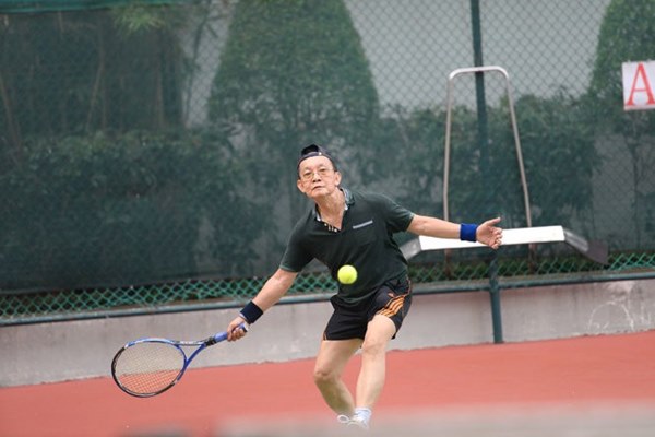 GS Trần Đông A - cố vấn ca tách cặp song sinh Trúc Nhi, Diệu Nhi 79 tuổi vẫn khỏe khoắn, dẻo dai: Bí quyết đến từ 4 thói quen sống vô cùng đáng học hỏi-4