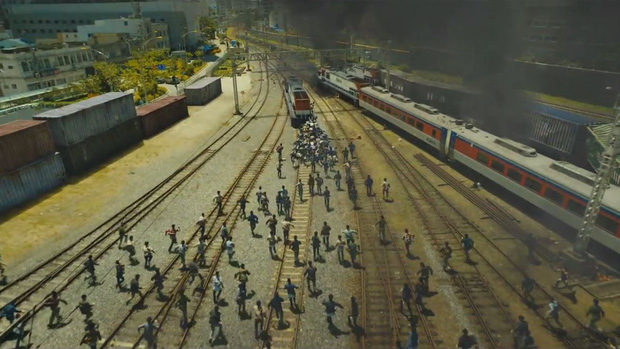 6 giả thuyết rợn người ở bom tấn Train To Busan 2: Con gái Gong Yoo vẫn còn sống, zombie sắp xâm chiếm cả thế giới rồi?-2