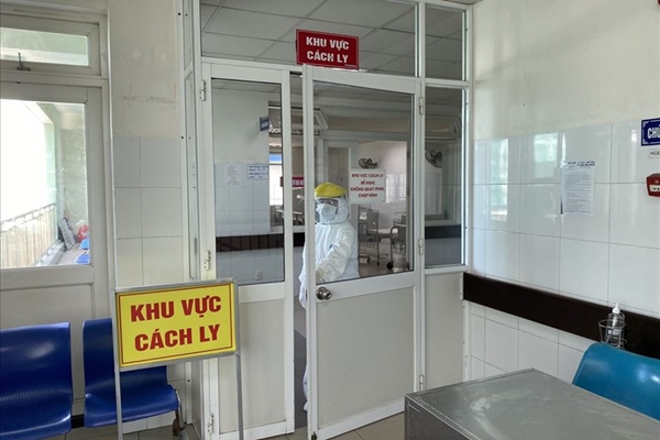 Bệnh nhân nghi nhiễm COVID-19 tại Đà Nẵng tiên lượng nặng, đã chuyển bệnh viện khác-1
