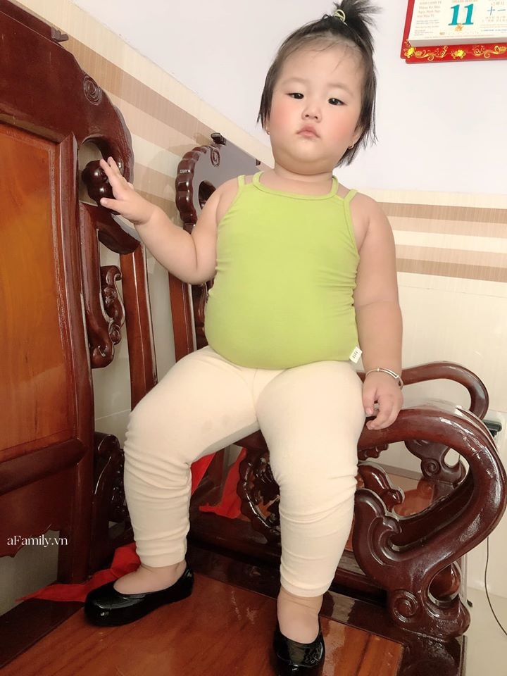 Bé gái bụ bẫm 2 tuổi đã nặng 20kg, mẹ tiết lộ chế độ ăn mà ai cũng bất ngờ-13