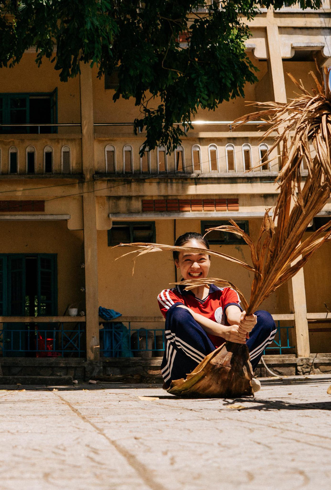 Chụp kỷ yếu ngay giờ thể dục, ý tưởng 0 đồng mà cho ra đời bộ ảnh ra gì và này nọ phết-8