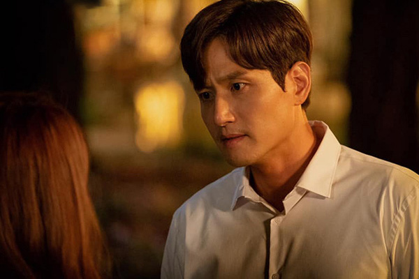 Bị đồng nghiệp thân thiết của vợ lừa vào nhà nghỉ, tôi vẫn rất hí hửng nhưng tỉnh dậy mới rụng rời chân tay phát hiện sự thật-1