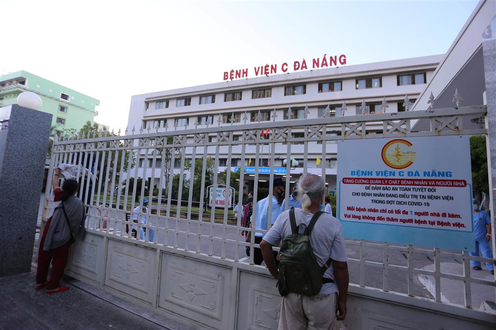 Thứ trưởng Bộ Y tế giải thích lý do bệnh nhân ở Đà Nẵng 3 lần dương tính vẫn chưa công bố mắc Covid-19-3