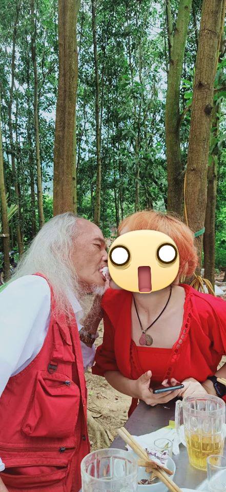 Nghệ nhân gốc hoàng tộc lên tiếng sau khi bị lên án vì dạy học viên ăn kem kiểu Ý phản cảm: Cách dạy nhạc của tôi không dành cho người phàm phu-1