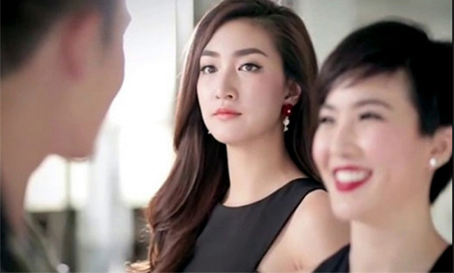 Chỉ bằng một giỏ hoa quả, cô vợ dằn mặt” kẻ có ý định đò đưa” chồng mình bằng cách thâm thúy-2