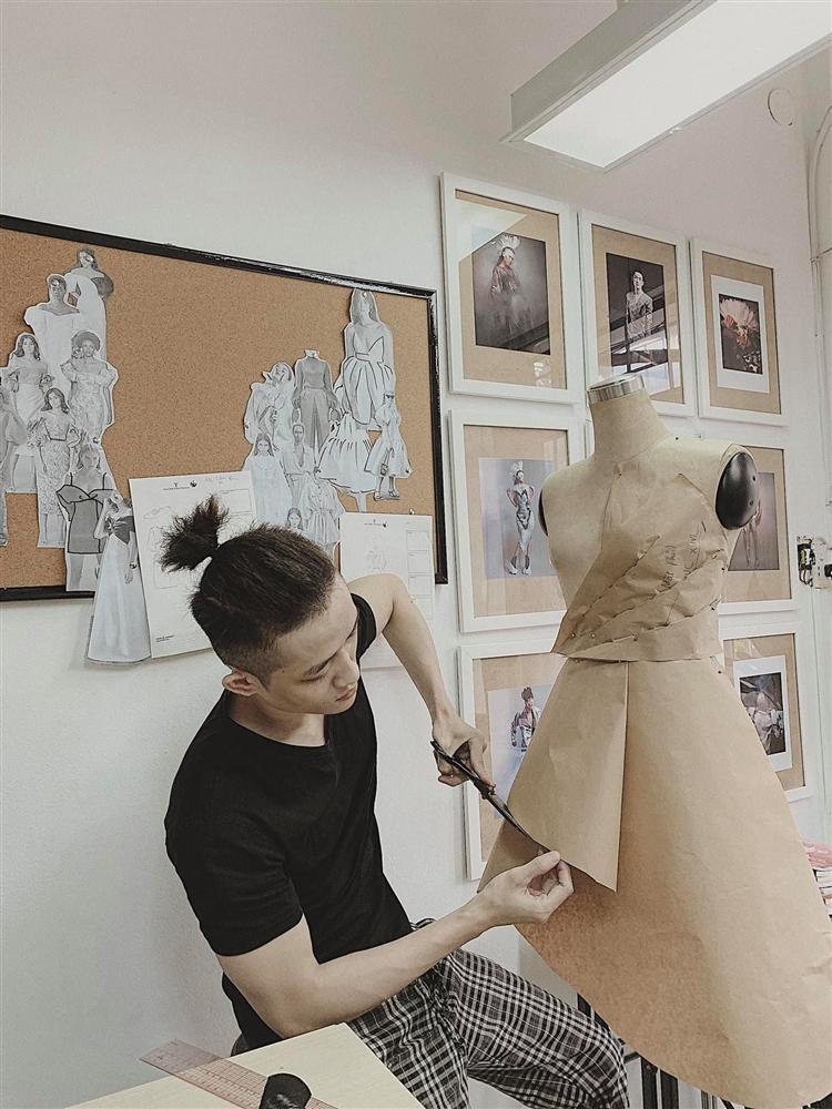 Nghi vấn Nhật Kim Anh mặc váy nhái lại thiết kế Hồ Ngọc Hà từng mặc: Đến NTK cũng phải lên tiếng, giống 95% bản gốc-3