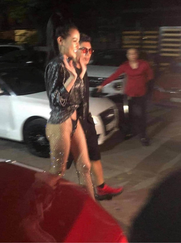 Ngân 98 tiếp tục đáp trả lại chỉ trích của cư dân mạng: Làm vừa lòng thiên hạ thì dễ nhưng Ngân thấy nó ngu nên không làm-1