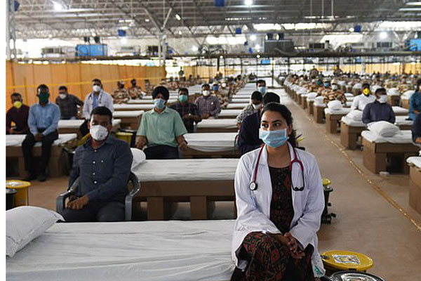 Sau ca bệnh COVID-19 ở Đà Nẵng phải chạy ECMO, Bộ Y tế tiếp tục công bố ca bệnh 417 là bé gái 5 tuổi, đã được cách ly ngay khi nhập cảnh-1