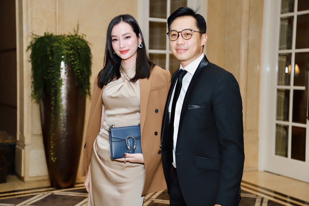 Đám cưới Á hậu Thúy Vân: Cô dâu chú rể đã xuất hiện, Hương Giang, Trương Ngọc Ánh và dàn sao quyền lực hội tụ-10