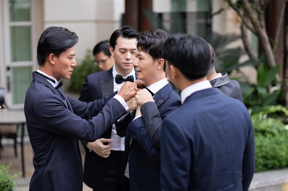 Đám cưới Á hậu Thúy Vân: Cô dâu chú rể đã xuất hiện, Hương Giang, Trương Ngọc Ánh và dàn sao quyền lực hội tụ-21