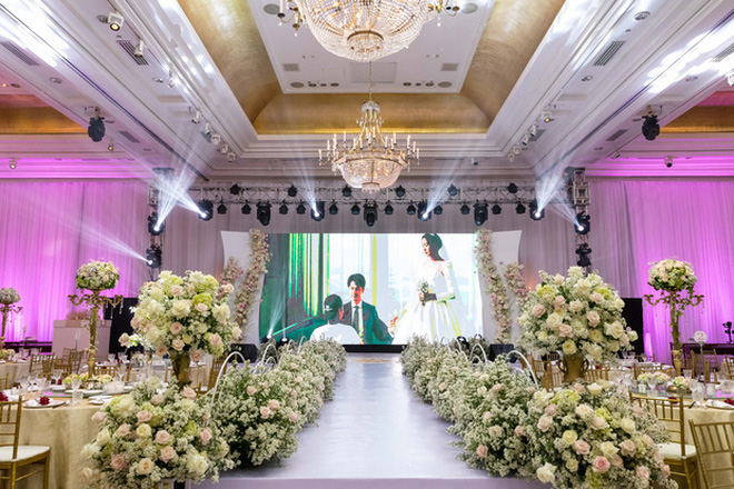 Hé lộ thực đơn tiệc cưới của Á hậu Thuý Vân: món ăn tầm trung nhưng đặc biệt nhất là menu được trang trí rất cầu kỳ-1