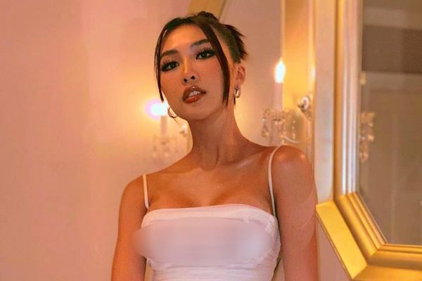 Tường Linh post ảnh phô ba vòng nóng bỏng, choáng nhất là kiểu quần xuyên thấu mặc như không-4