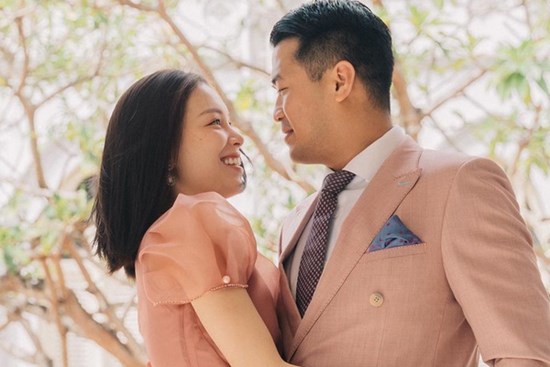 Linh Rin - Phillip Nguyễn rộn ràng kỷ niệm tình yêu: Mới 1 năm mà ngọt ngào sóng gió có đủ hết!