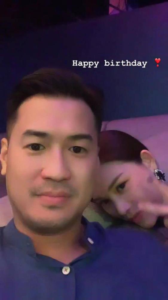 Linh Rin - Phillip Nguyễn rộn ràng kỷ niệm tình yêu: Mới 1 năm mà ngọt ngào sóng gió có đủ hết!-22