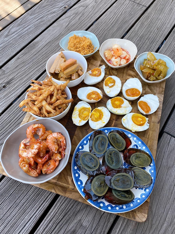 Tăng Thanh Hà nấu cháo trắng lá dứa topping đầy đủ, ông xã Louis Nguyễn làm hành động này đủ biết ngon thế nào-2