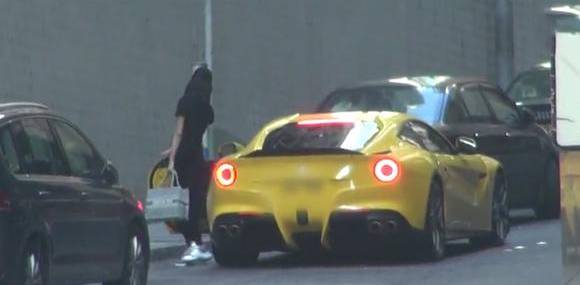 Vụ con trai Vua sòng bài Macau ngoại tình: Người chồng vừa công khai thân mật với hotgirl đào mỏ, cô vợ đã lộ ảnh hẹn hò cùng trai lạ-8