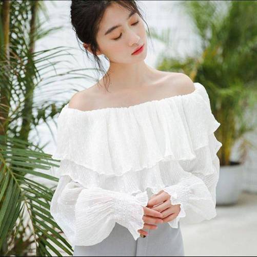 Những kiểu áo hè xinh xắn giúp chị em hô biến vòng 1 từ màn hình phẳng sang đầy đặn-2