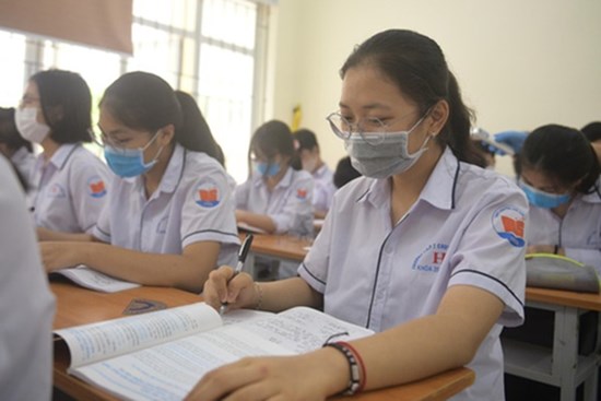 Hàng loạt trường ĐH đưa ra thông báo trước những diễn biến mới của dịch Covid-19